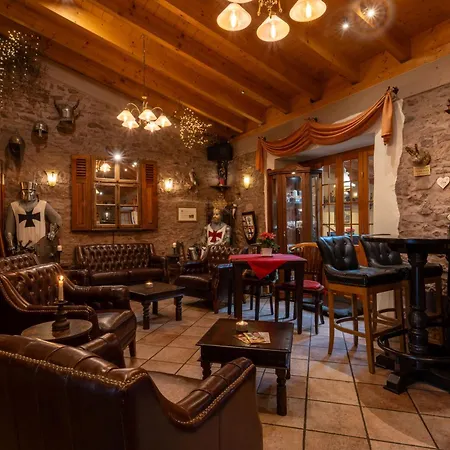 Am Eifelsteig Szálloda Neroth