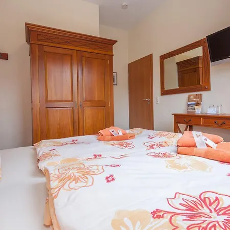 Hotel Am Eifelsteig 3*