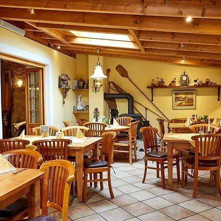 Am Eifelsteig Отель Neroth