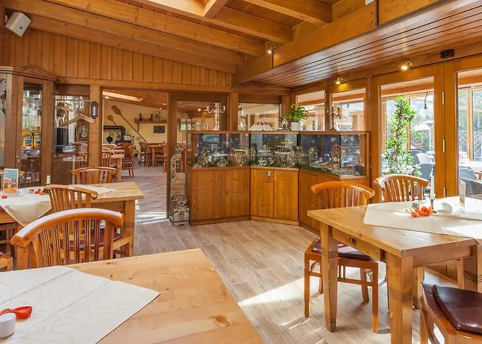 Hotel Am Eifelsteig Neroth