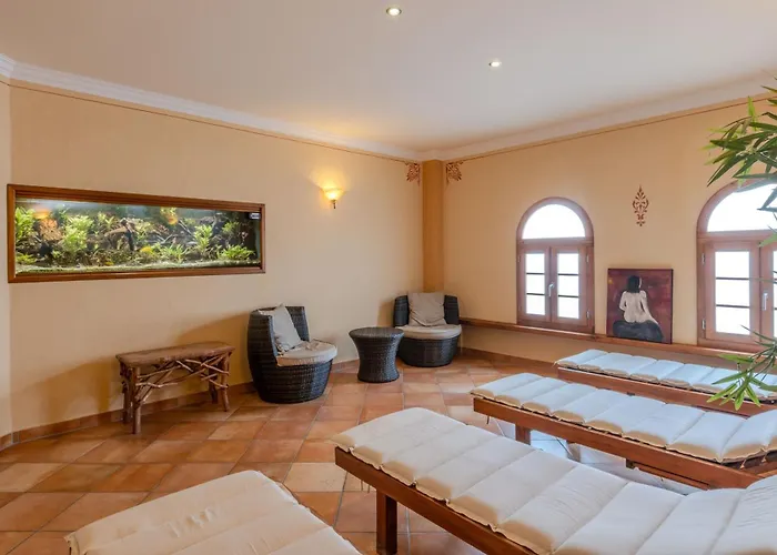 Hotel Am Eifelsteig Neroth